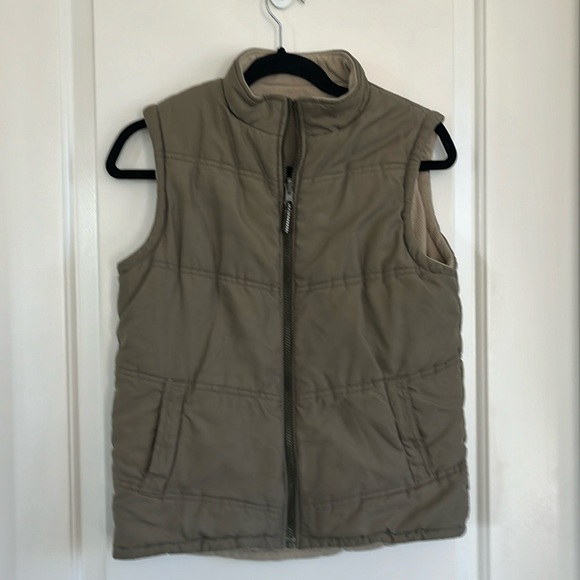 Unbranded boys reversible fall/winter vest (please see measurements) - Picture 1 of 9